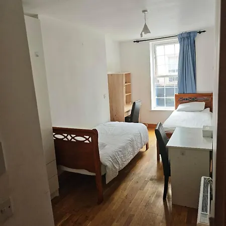 Δωμάτια σε οικογενειακή κατοικία Center En-suite *