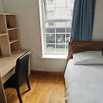 Center En-suite