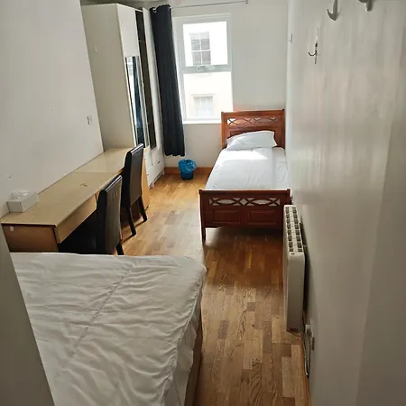 Center En-suite ホームステイ